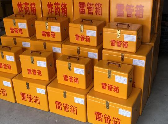 东山玻璃钢雷管箱的使用寿命一般是多少？